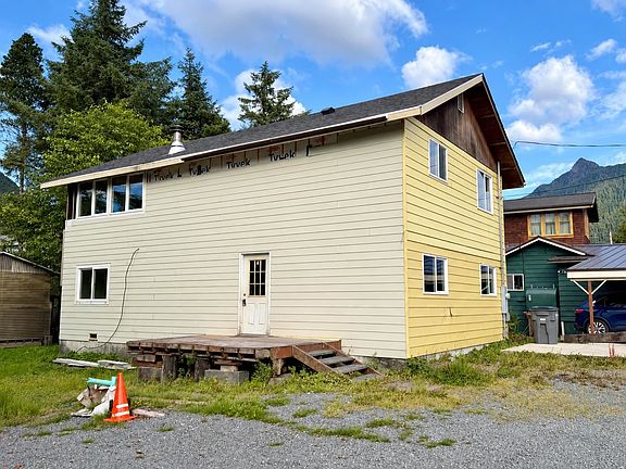 5th image of 405 Degroff St