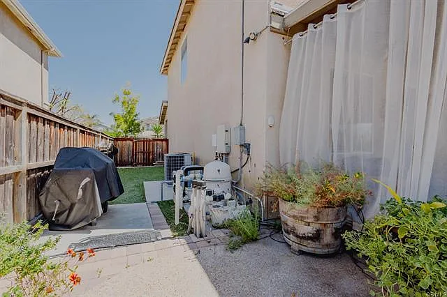 27585 Nellie Ct — Photo 17