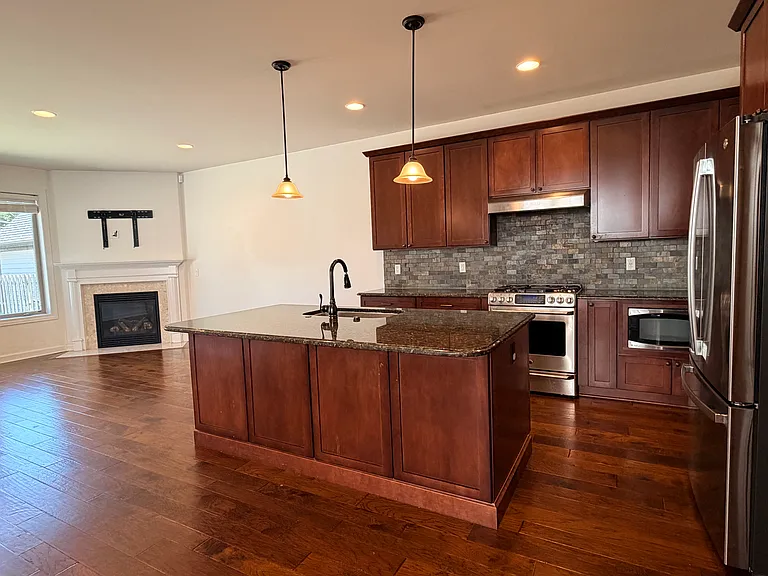 1555 Ruffner Ave — Photo 10