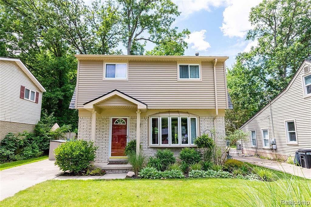 25482 6th St, Grosse Ile, MI 48138 Zillow