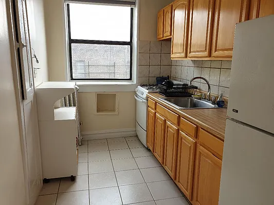 Rented by Aamen Realty | media 4