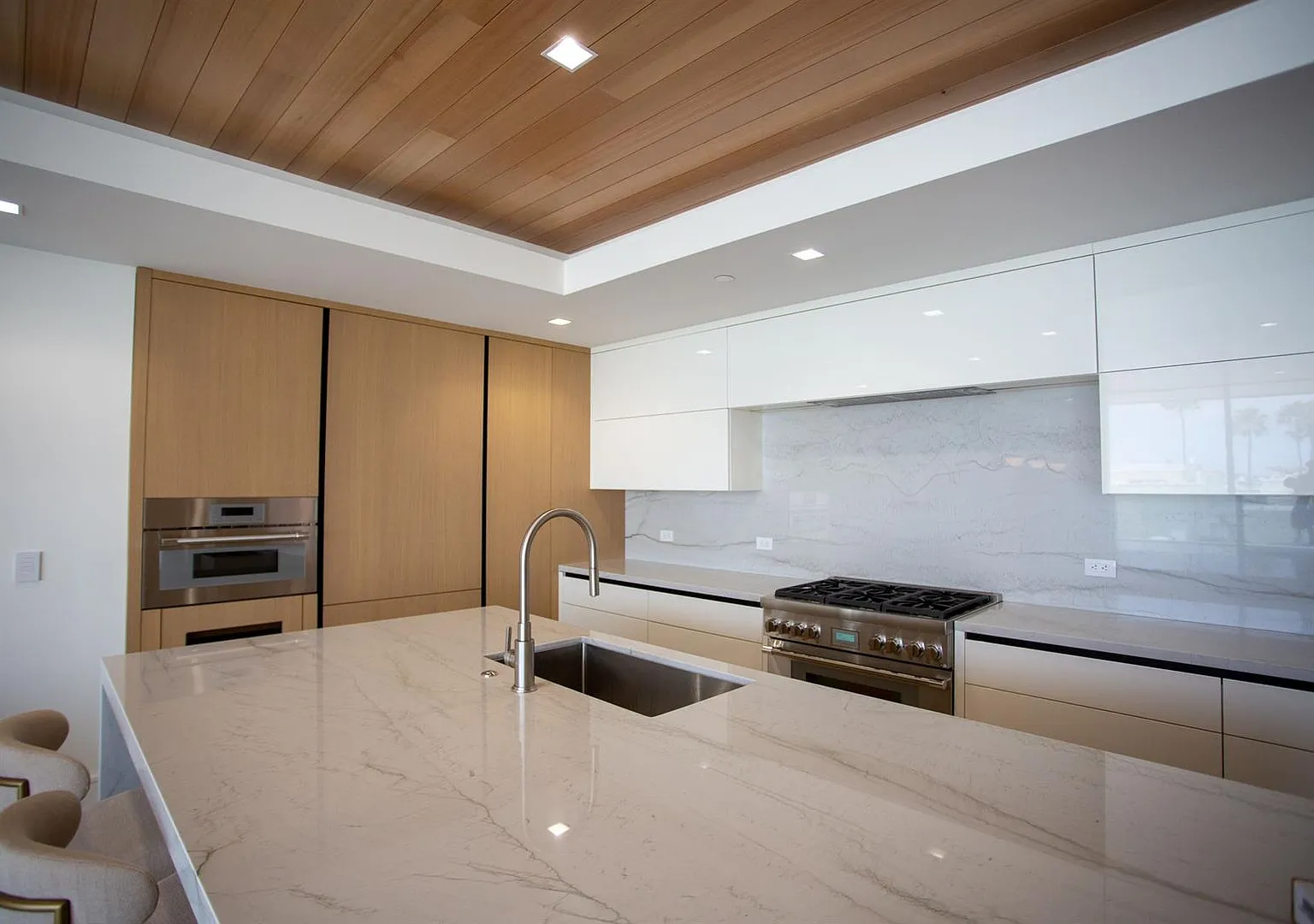 110 Lofts — Photo 2
