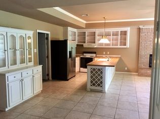 1612 S Hyde Park Ave, Denison, TX 75020