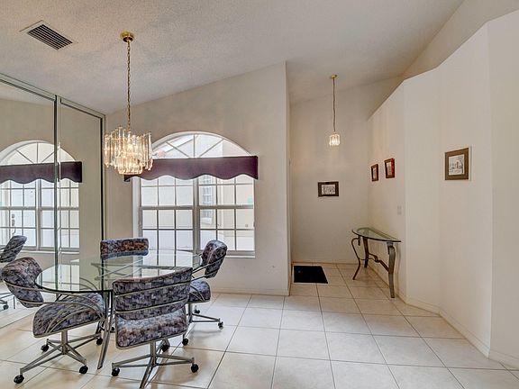 Home For Sale In Floral Lakes