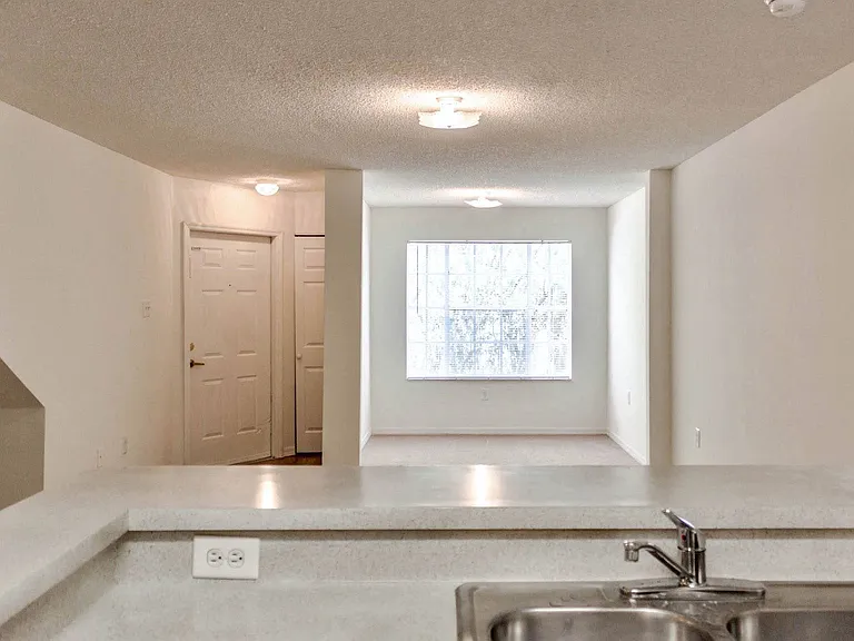 Sawyer Estates — Photo 21