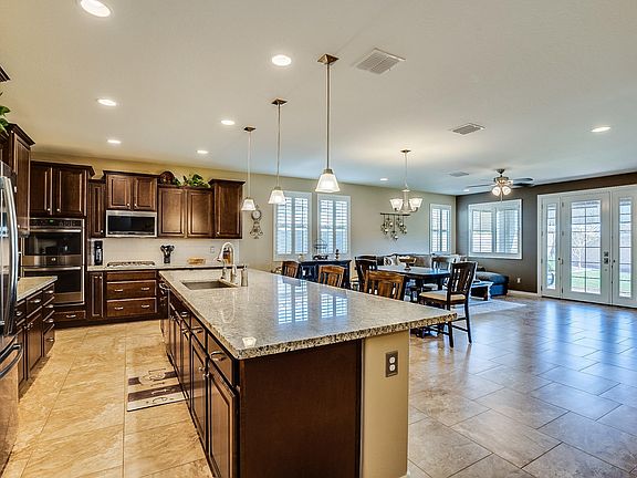 Open Concept Living!