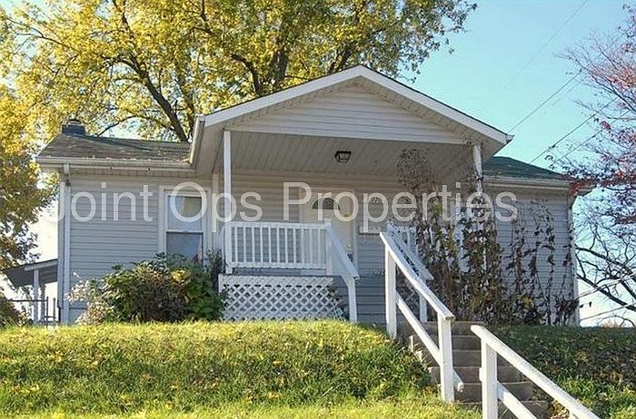 1st image of 8970 Olden Ave