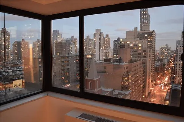 Rented by essential NEW YORK Real Estate | media 16