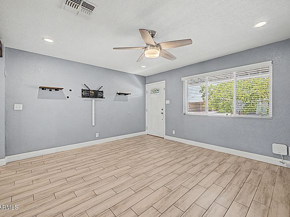 4th image of 7538 E DIAMOND Street