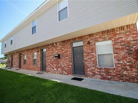 1617 42nd St, Kenner, LA