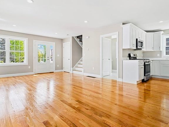 2nd image of 355 Mountain Ave #4