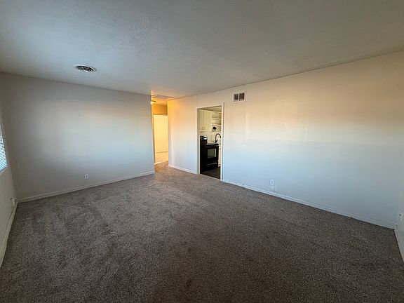 2nd image of 709 Cherokee Dr