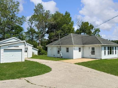 408 Lakeshore Dr, Marion, MI, 49665
