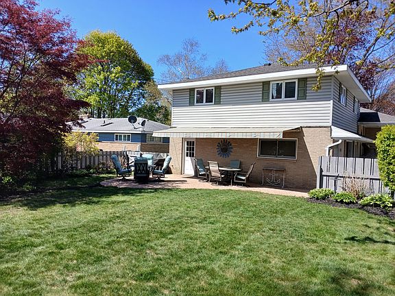 4th image of 318 N Emily St