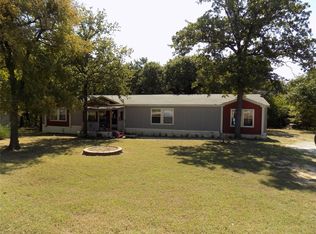 158 Classic Country Ct, Springtown, TX 76082