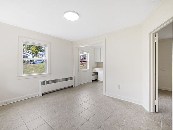 3rd image of 46 Norwood Ave #1