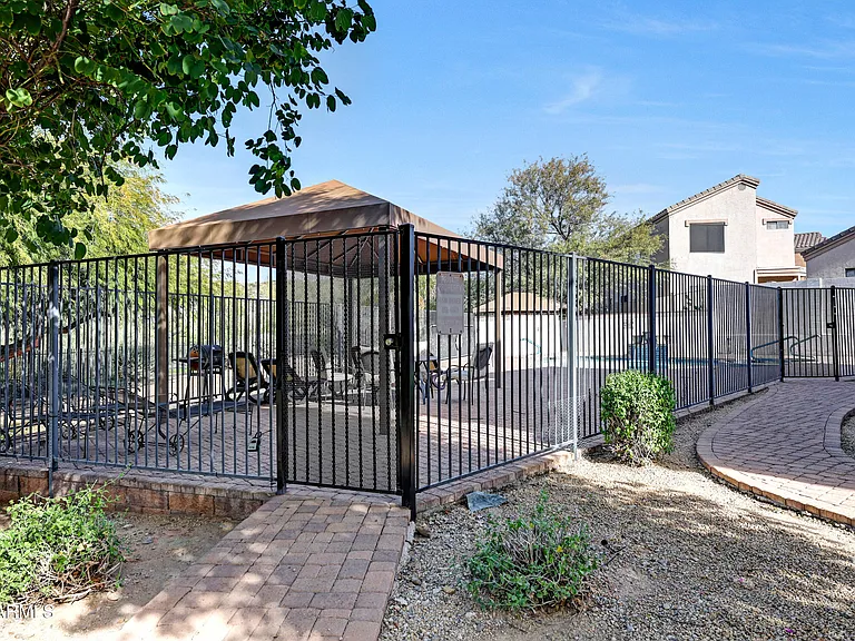2950 W Louise Dr #206 — Photo 6