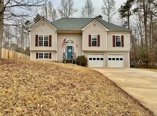 244 Emerald Pointe Dr, Carrollton, GA 30116