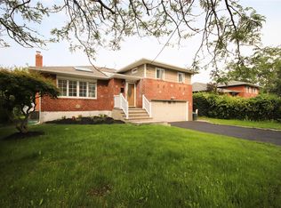 1360 Oakfield Ave, Wantagh, NY 11793