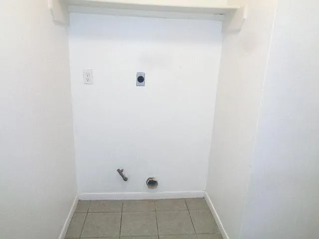 3406 Meadowlark Ln — Photo 8