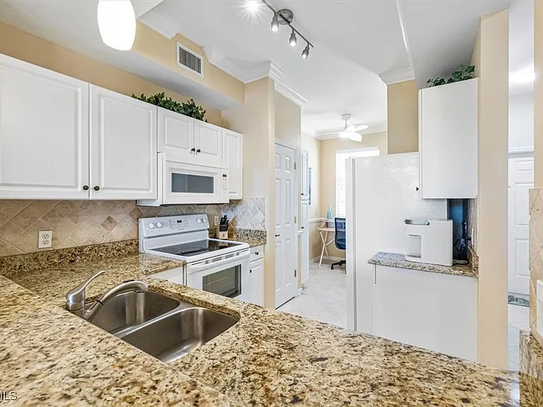 14571 Legends Blvd N #106 — Photo 11
