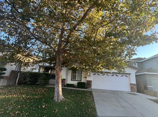 9016 Tillander Way, Elk Grove, CA 95624