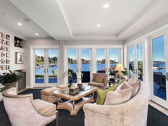 3rd image of 4507 Lake Washington Blvd NE