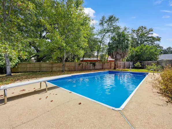 215 Fliva Ave NW, Fort Walton Beach, FL 32548