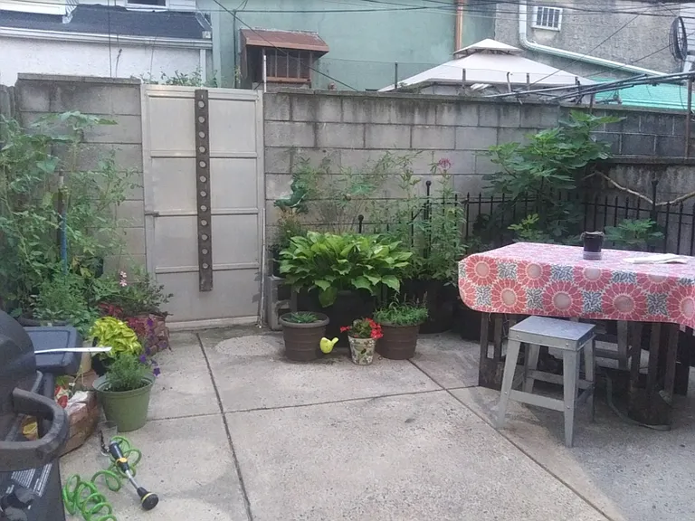 1318 Moore St #1 — Photo 3