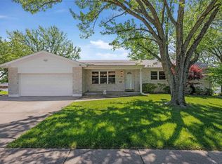 3301 Tally Ho Dr, Saint Charles, MO 63301