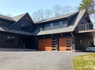 31 Coburn Rd, Windham, NH 03087