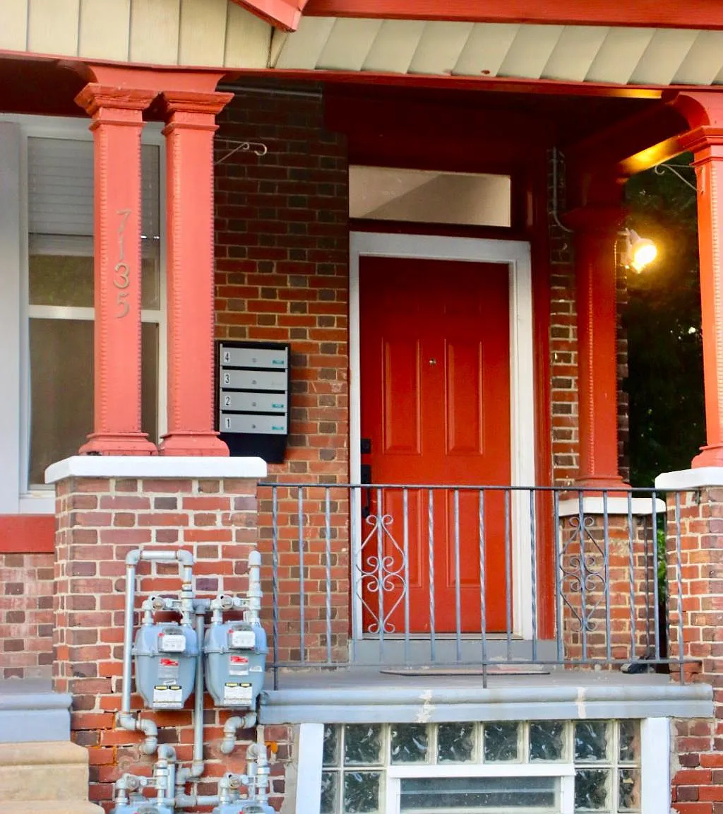1 bed, 1.0 bath, 700 sqft, $1,695 — Photo 2