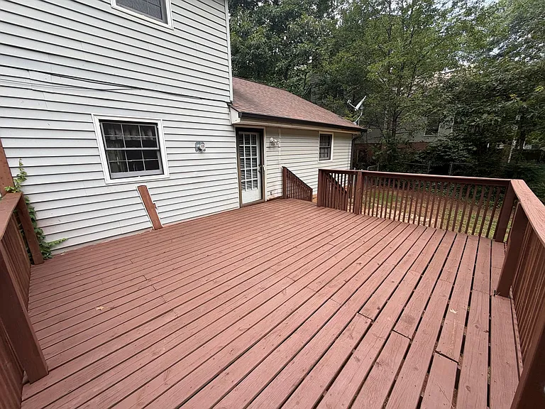364 Regal Dr — Photo 17