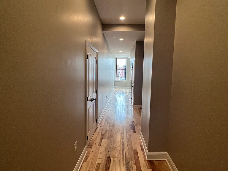 409 Lackawanna Ave #418 — Photo 8
