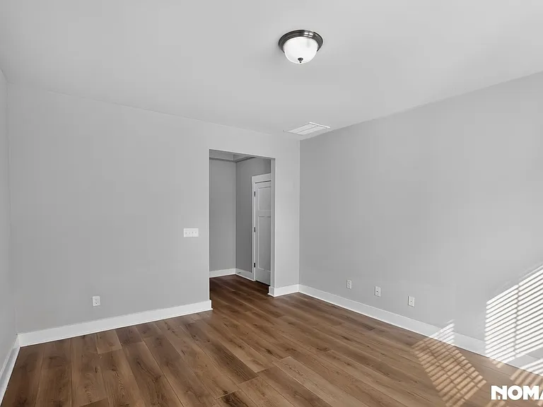 201 Sprucewood Ct — Photo 14