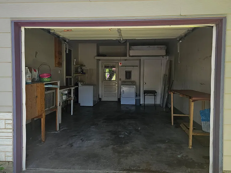 1151 Bluff St — Photo 2