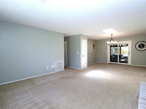 3rd image of 7009 W Main St