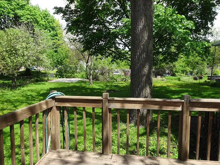 48 Sherman Pl — Photo 2