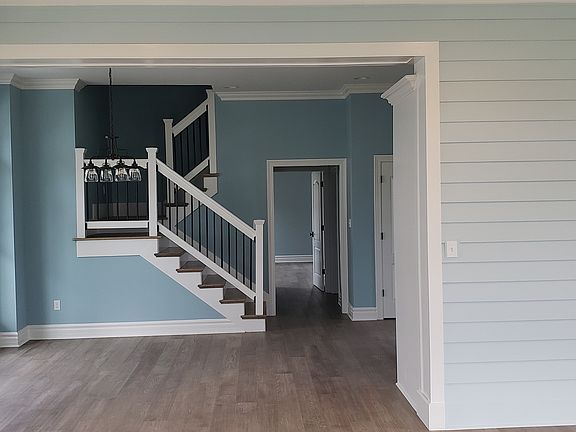 3rd image of 2110 Saint Patrick Ave