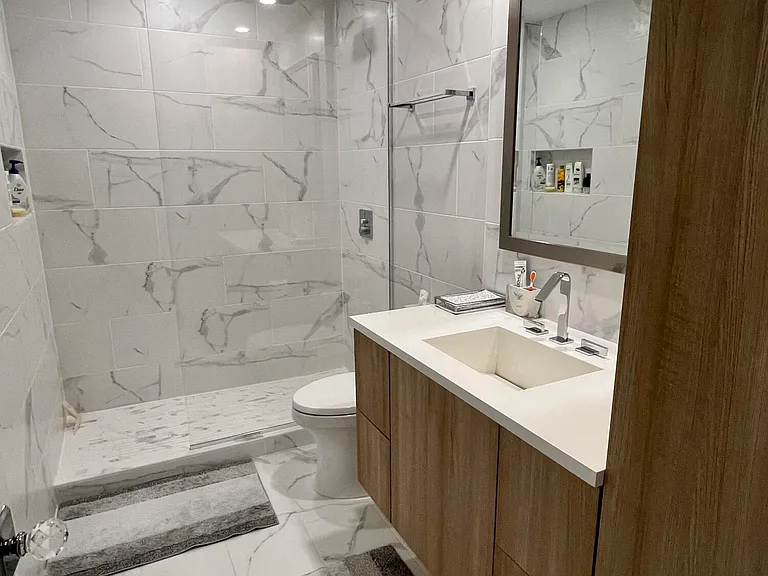 275 Beach Rd #B201 — Photo 18