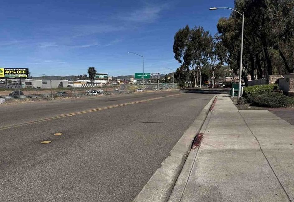 Exterior Neighborhood (street photo)
