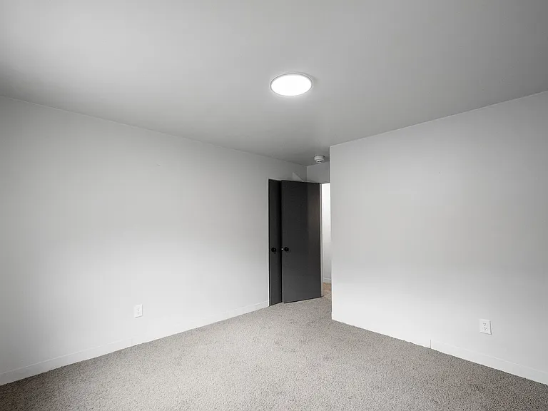 2117 Brownsville Road — Photo 40