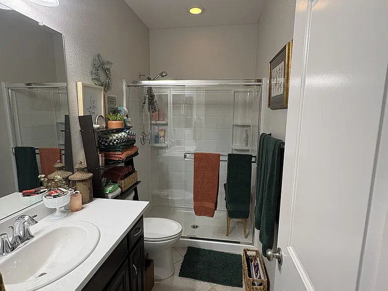 7096 Greenford Way — Photo 11