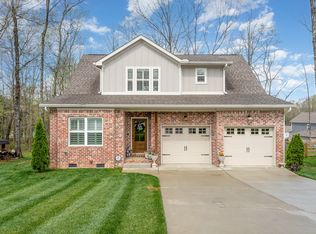 7116 Pepper Tree Cir, Fairview, TN 37062