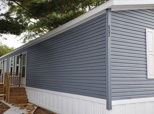 802 Courtland Ln, Muskegon, MI 49442