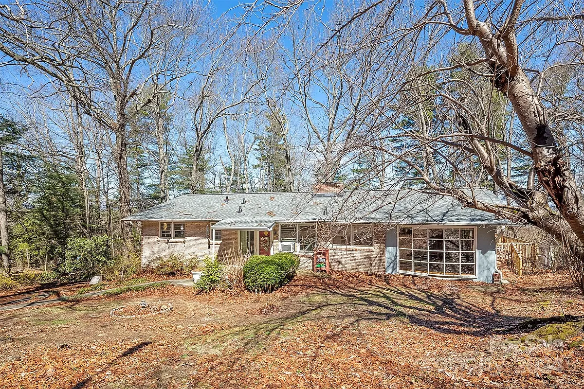 Building Photo - 11 N Marley Dr