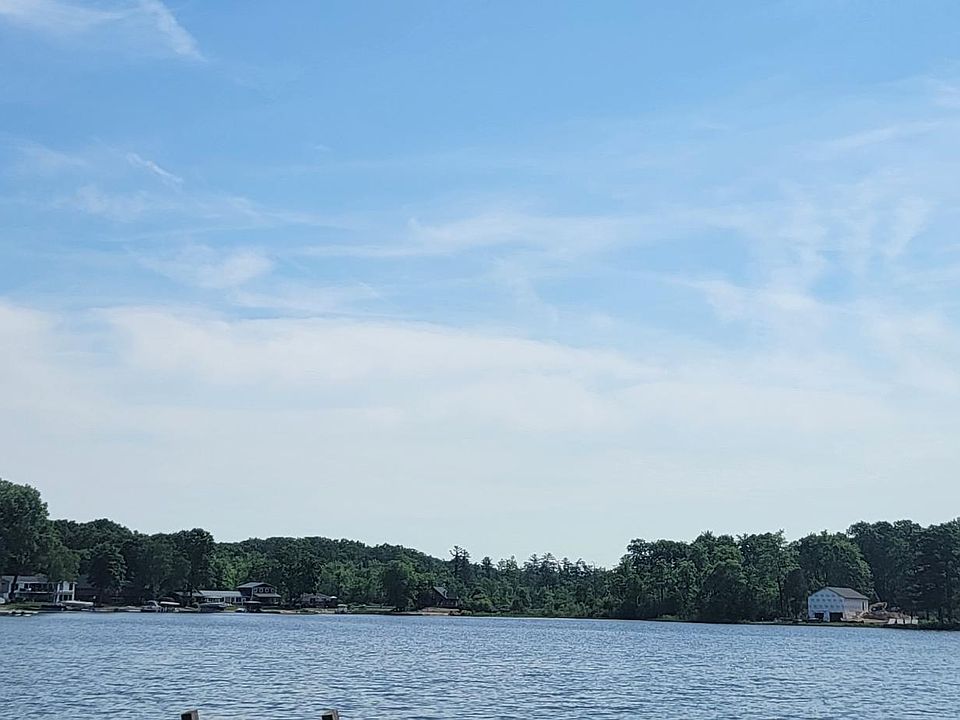 1st image of 824 Edgecreek Dr