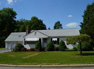 7 Sir Charles Rd, Lincoln, RI 02865