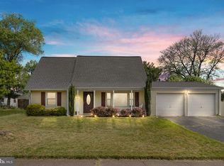 13128 Pennypacker Ln, Fairfax, VA 22033