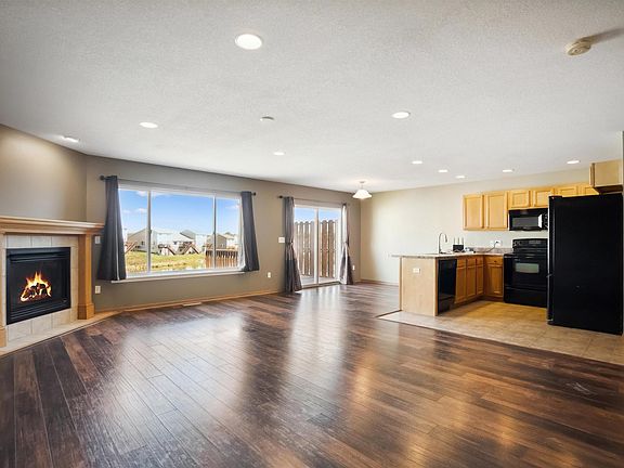 4th image of 1315 Amelia Dr APT 2
